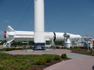 Space Center 05-08-007-t.jpg