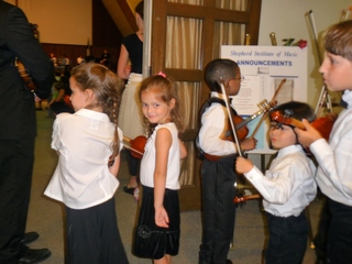 photos/Violin Recital 04-09 002-t.jpg